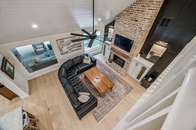 10 Starviolet Street, The Woodlands, TX 77380