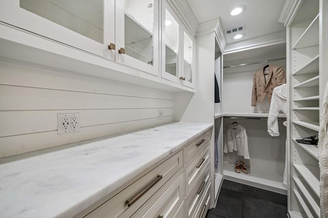 10 Starviolet Street, The Woodlands, TX 77380