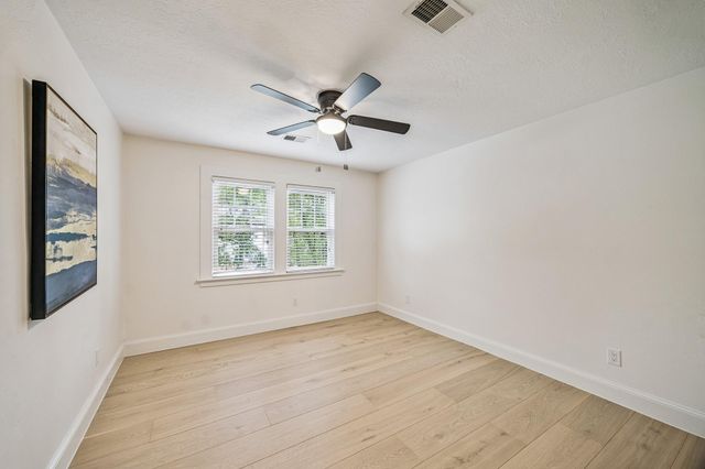 10 Starviolet Street, The Woodlands, TX 77380