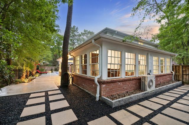 10 Starviolet Street, The Woodlands, TX 77380