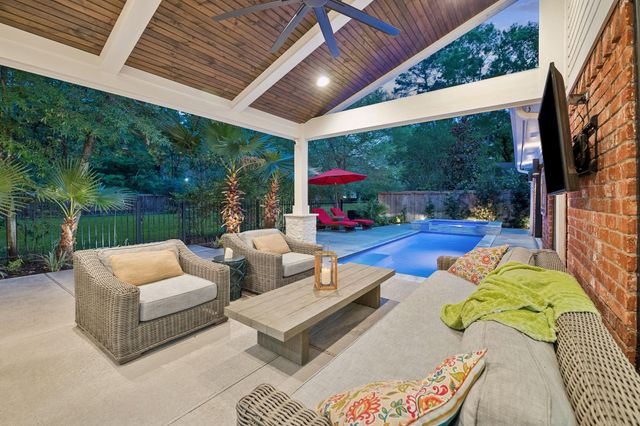 10 Starviolet Street, The Woodlands, TX 77380