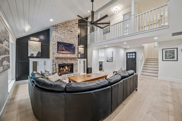 10 Starviolet Street, The Woodlands, TX 77380