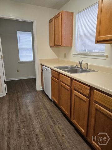 9814 Whitefield Avenue A, Savannah, GA 31406