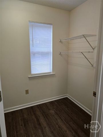 9814 Whitefield Avenue A, Savannah, GA 31406