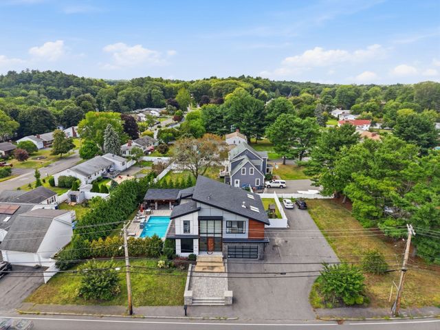61 Walnut St, Saugus, MA 01906