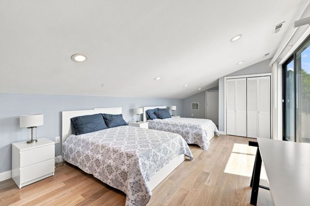 61 Walnut St, Saugus, MA 01906