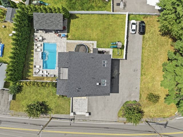 61 Walnut St, Saugus, MA 01906