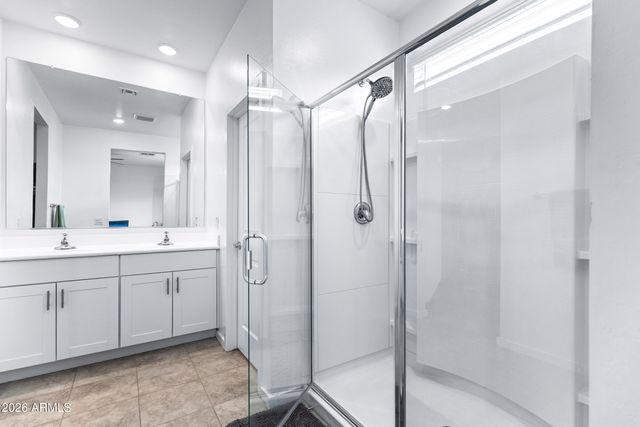 33818 N BEEBLOSSOM Trail, San Tan Valley, AZ 85144