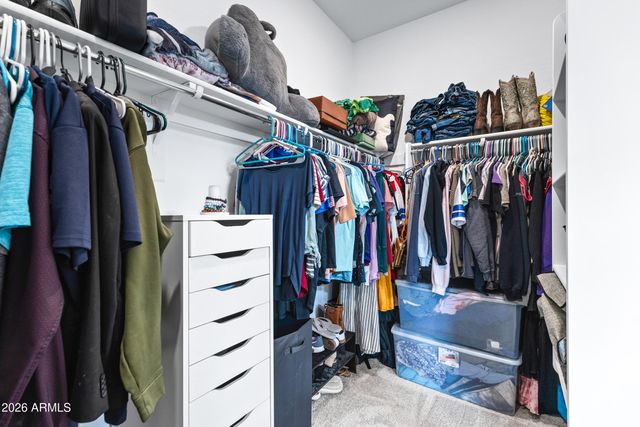 33818 N BEEBLOSSOM Trail, San Tan Valley, AZ 85144