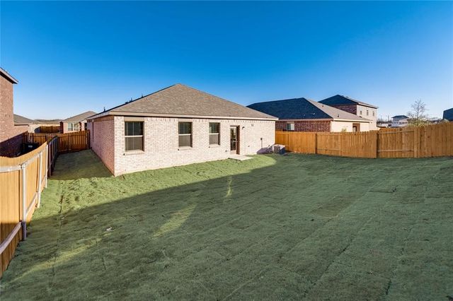 204 Lake Ridge Drive, Princeton, TX 75407