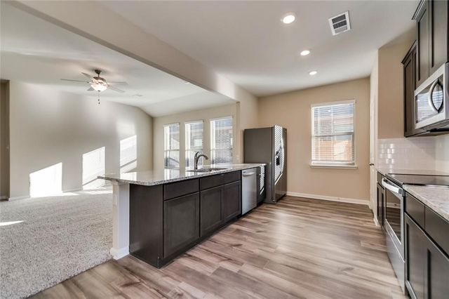 204 Lake Ridge Drive, Princeton, TX 75407