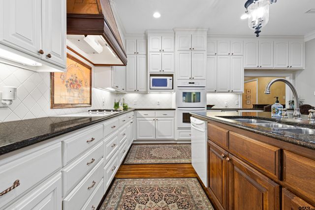 1360 E Main, Henderson, TX 75652