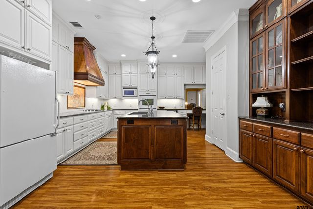 1360 E Main, Henderson, TX 75652