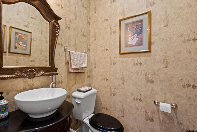 1360 E Main, Henderson, TX 75652