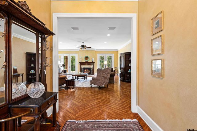 1360 E Main, Henderson, TX 75652