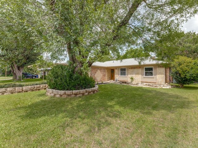 309 Georgetown Drive, Everman, TX 76140
