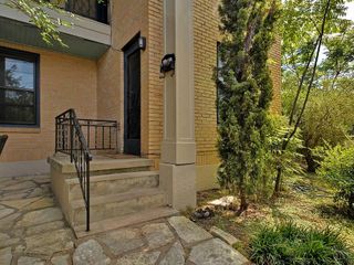 209 Academy DR 2, Austin, TX 78704