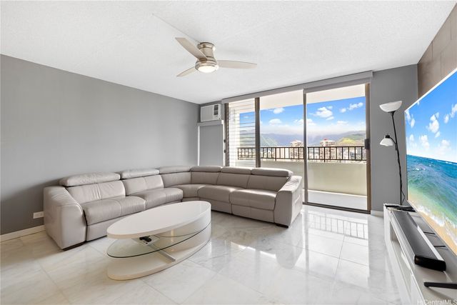 2240 Kuhio Avenue 3201, Honolulu, HI 96815