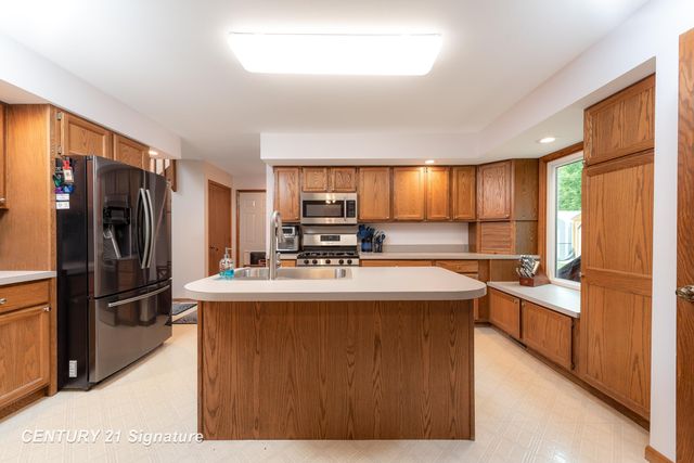 5002 Natalie Court, Midland, MI 48640