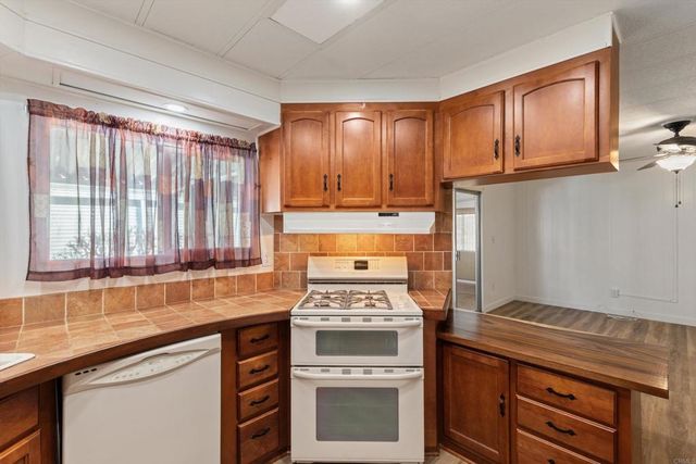650 S Rancho Santa Fe Road 312, San Marcos, CA 92078