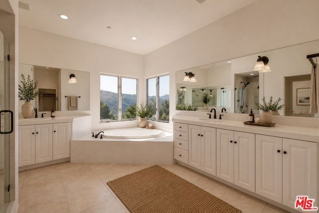 21965 Saddle Peak Road, Topanga (los Angeles), CA 90290
