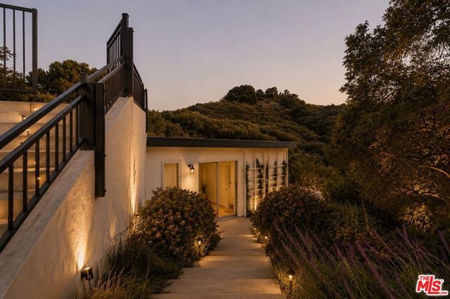 21965 Saddle Peak Road, Topanga (los Angeles), CA 90290