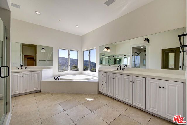 21965 Saddle Peak Road, Topanga (los Angeles), CA 90290