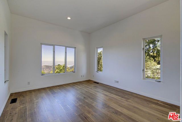 21965 Saddle Peak Road, Topanga (los Angeles), CA 90290