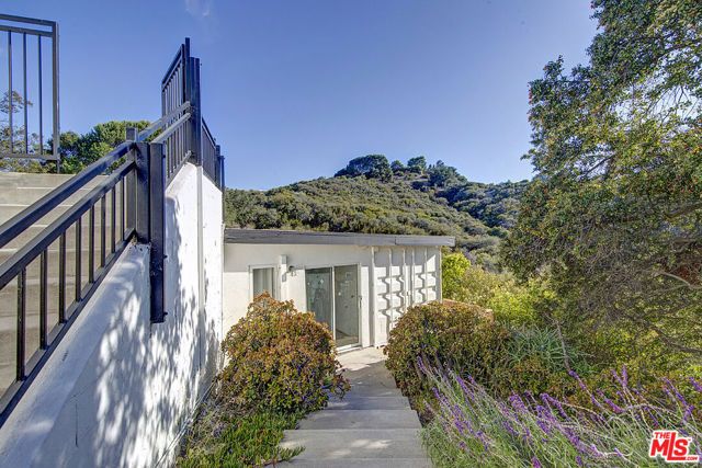 21965 Saddle Peak Road, Topanga (los Angeles), CA 90290