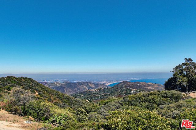 21965 Saddle Peak Road, Topanga (los Angeles), CA 90290