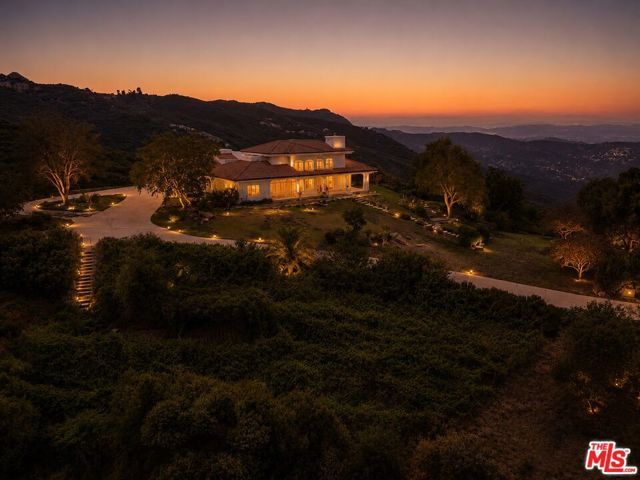 21965 Saddle Peak Road, Topanga (los Angeles), CA 90290