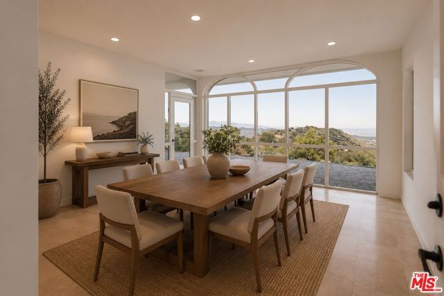 21965 Saddle Peak Road, Topanga (los Angeles), CA 90290