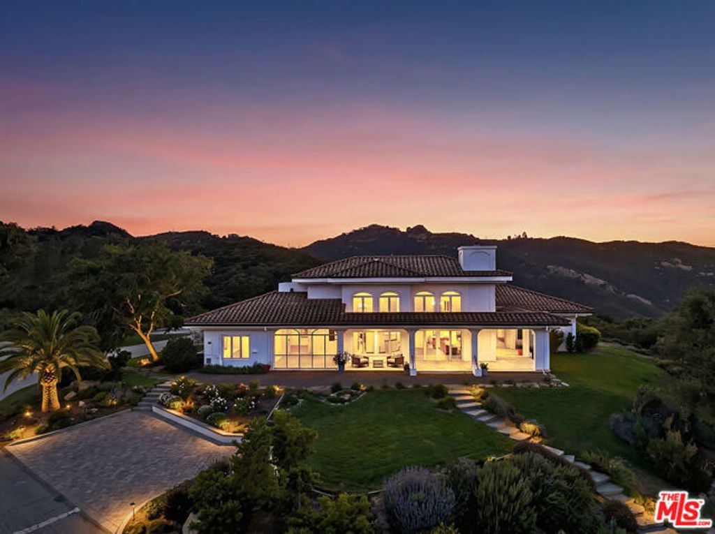 21965 Saddle Peak Road, Topanga (los Angeles), CA 90290