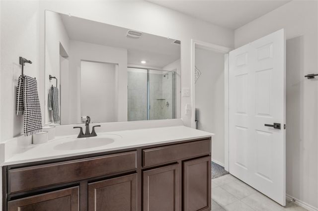 583 Taggart TRL, Jarrell, TX 76537