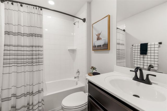 583 Taggart TRL, Jarrell, TX 76537