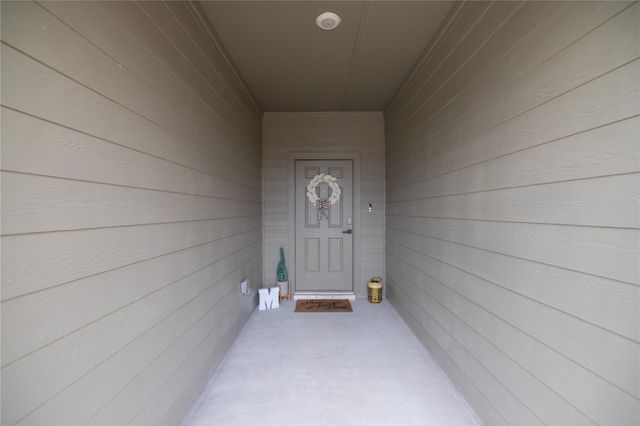 583 Taggart TRL, Jarrell, TX 76537