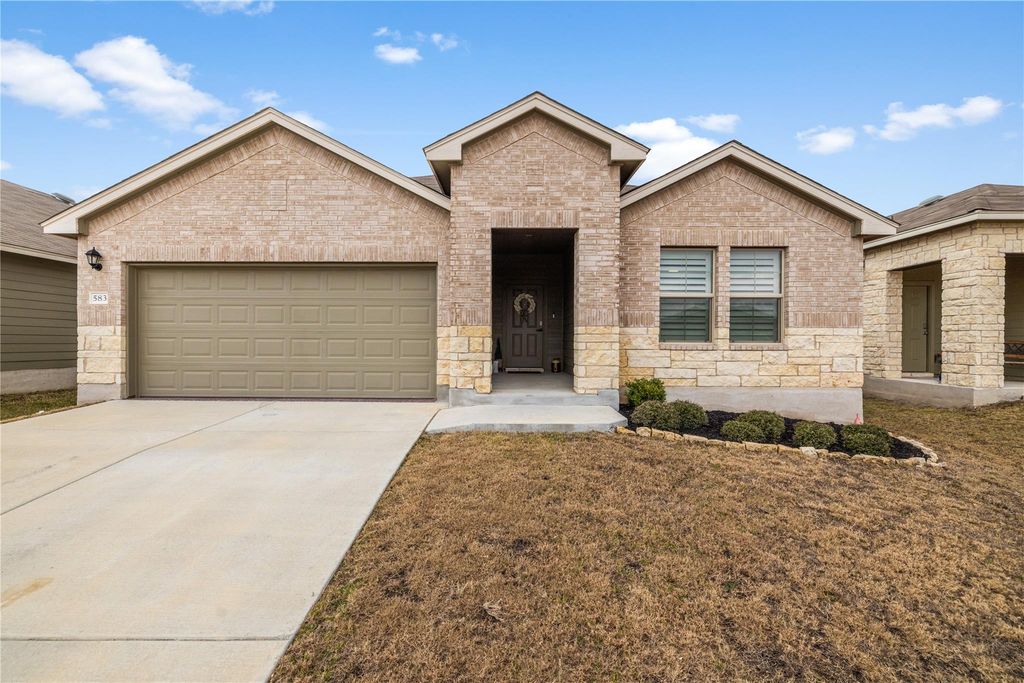 583 Taggart TRL, Jarrell, TX 76537
