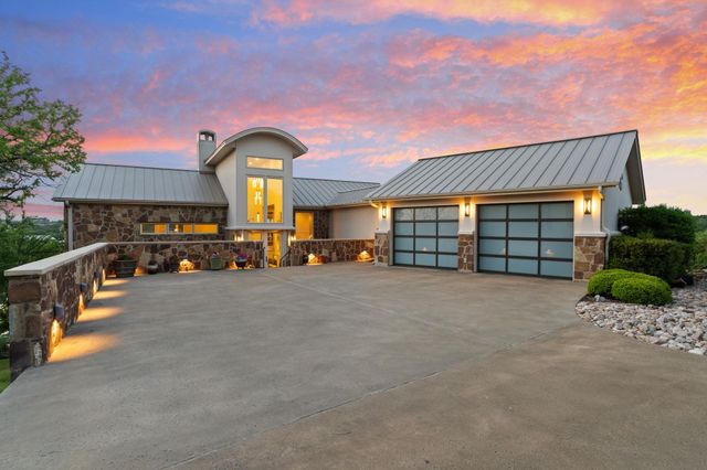 132 Rock N Robyn TRL, Horseshoe Bay, TX 78657
