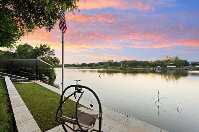 132 Rock N Robyn TRL, Horseshoe Bay, TX 78657