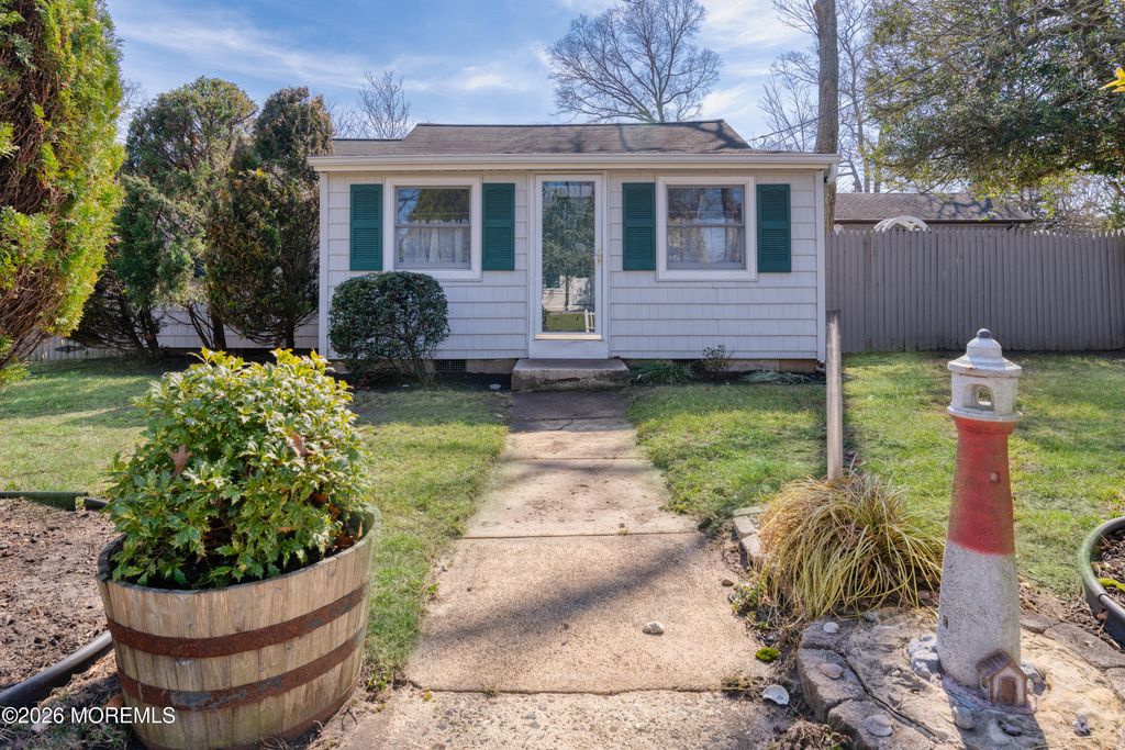 334 Buermann Avenue, Toms River, NJ 08753