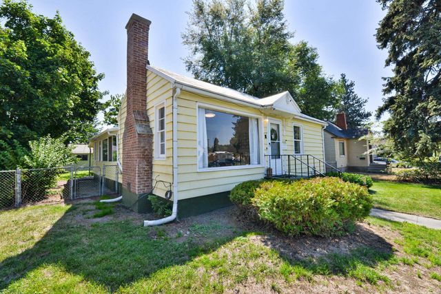 4008 N Adams St, Spokane, WA 99205