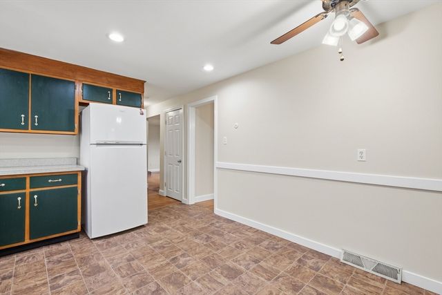 18 Moosewood St, Billerica, MA 01821