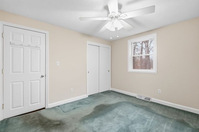 18 Moosewood St, Billerica, MA 01821