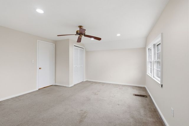 18 Moosewood St, Billerica, MA 01821