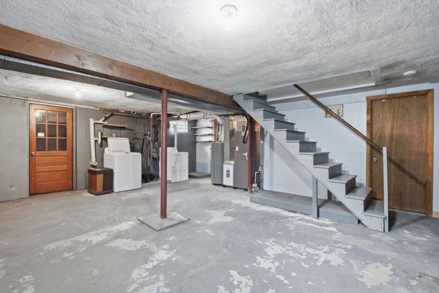 18 Moosewood St, Billerica, MA 01821