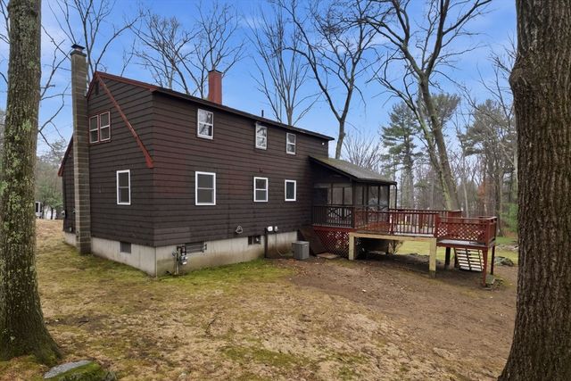 18 Moosewood St, Billerica, MA 01821