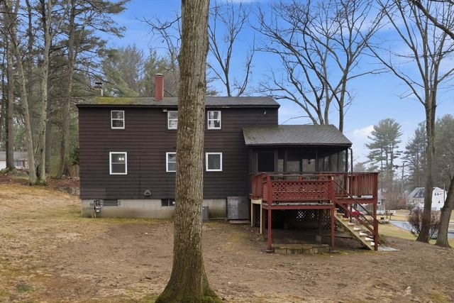 18 Moosewood St, Billerica, MA 01821