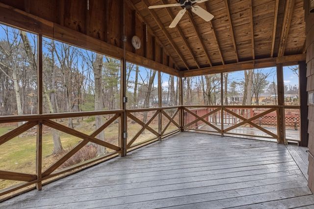 18 Moosewood St, Billerica, MA 01821