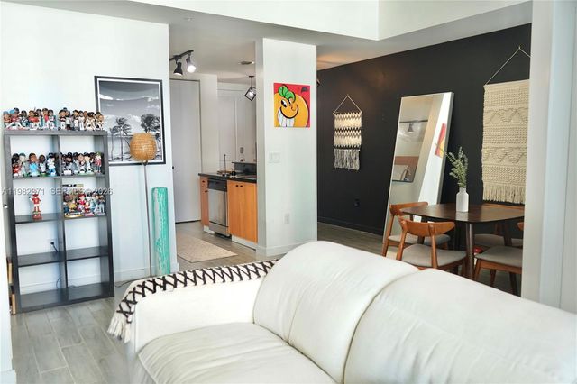 2200 NE 4th Ave 503, Miami, FL 33137