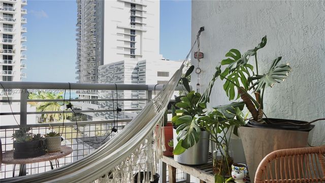 2200 NE 4th Ave 503, Miami, FL 33137